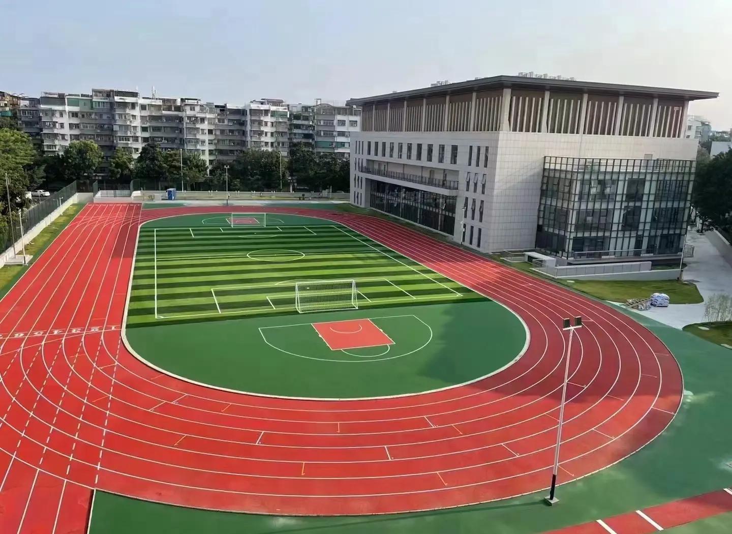 嘉峪关市人造草坪塑胶篮球场 - 价格